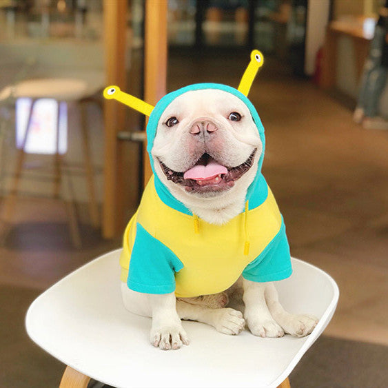 Alien-Themed Pet Hoodie - Elevate your pet's wardrobe.