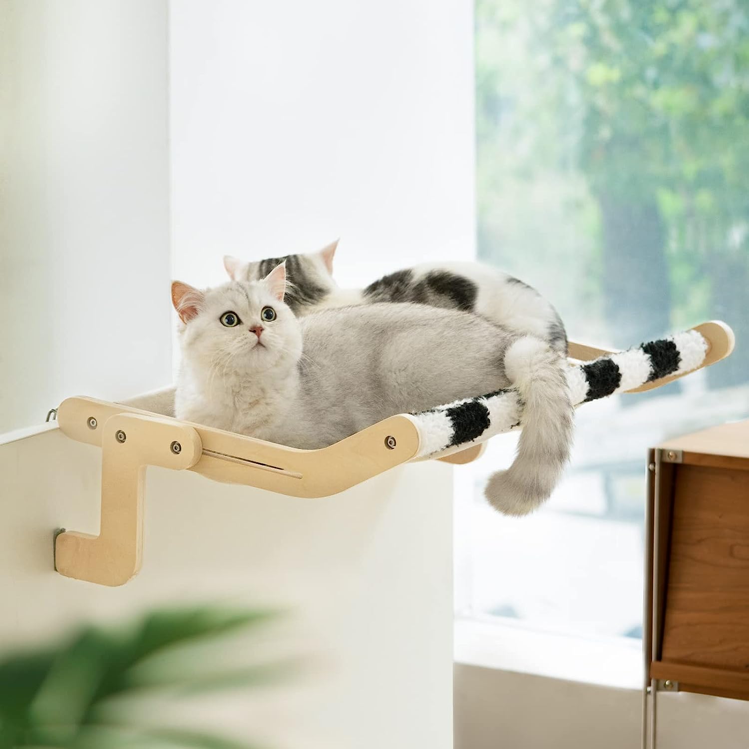 CozyView CatHang: Sturdy Window Perch with Reversible Mat - Comfortable and Durable Cat Hammock for Relaxation and Sunbathing