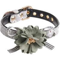 PetalPaws™ Collar - Stylish and Comfortable Small Dog and Cat Collar with Flower Design